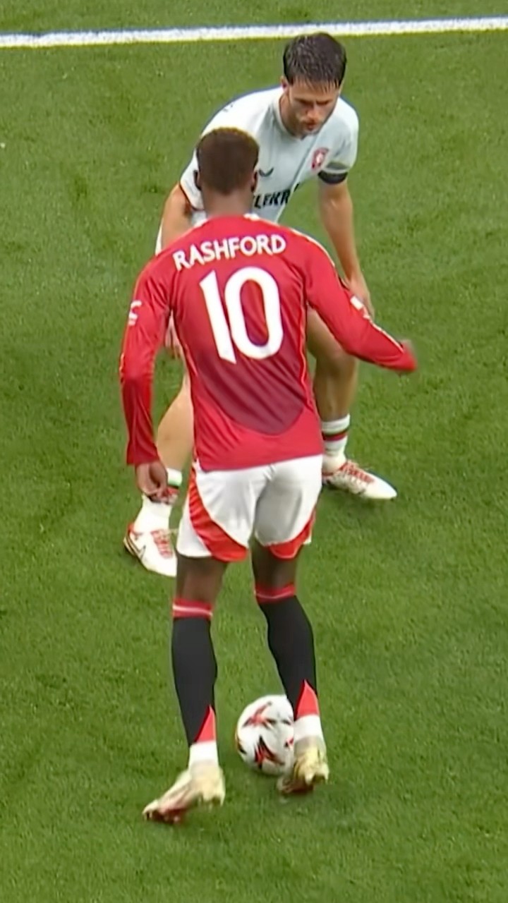 Rashford Pulls Off INSANE Elastico ??⚡️